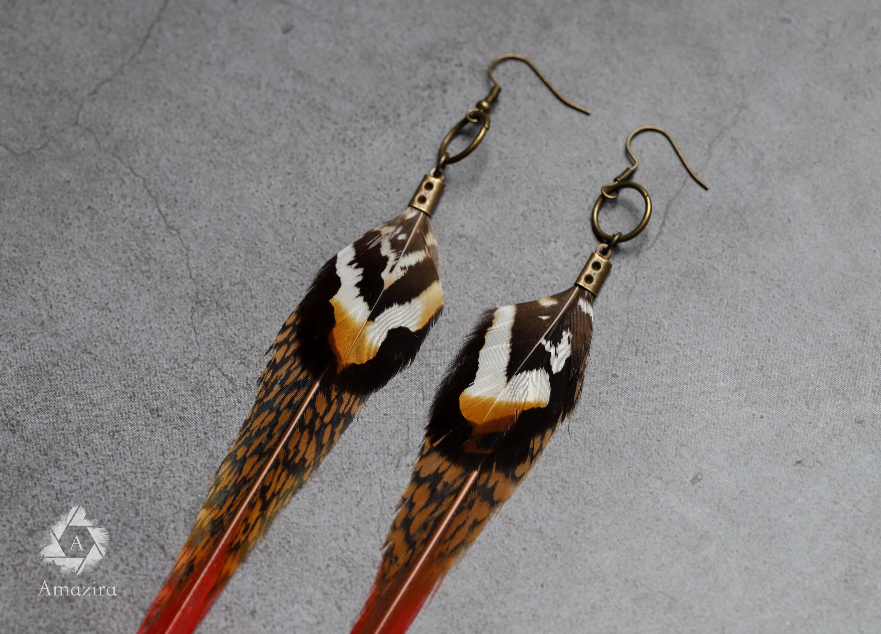 Rote Schwertfedern-Ohrringe