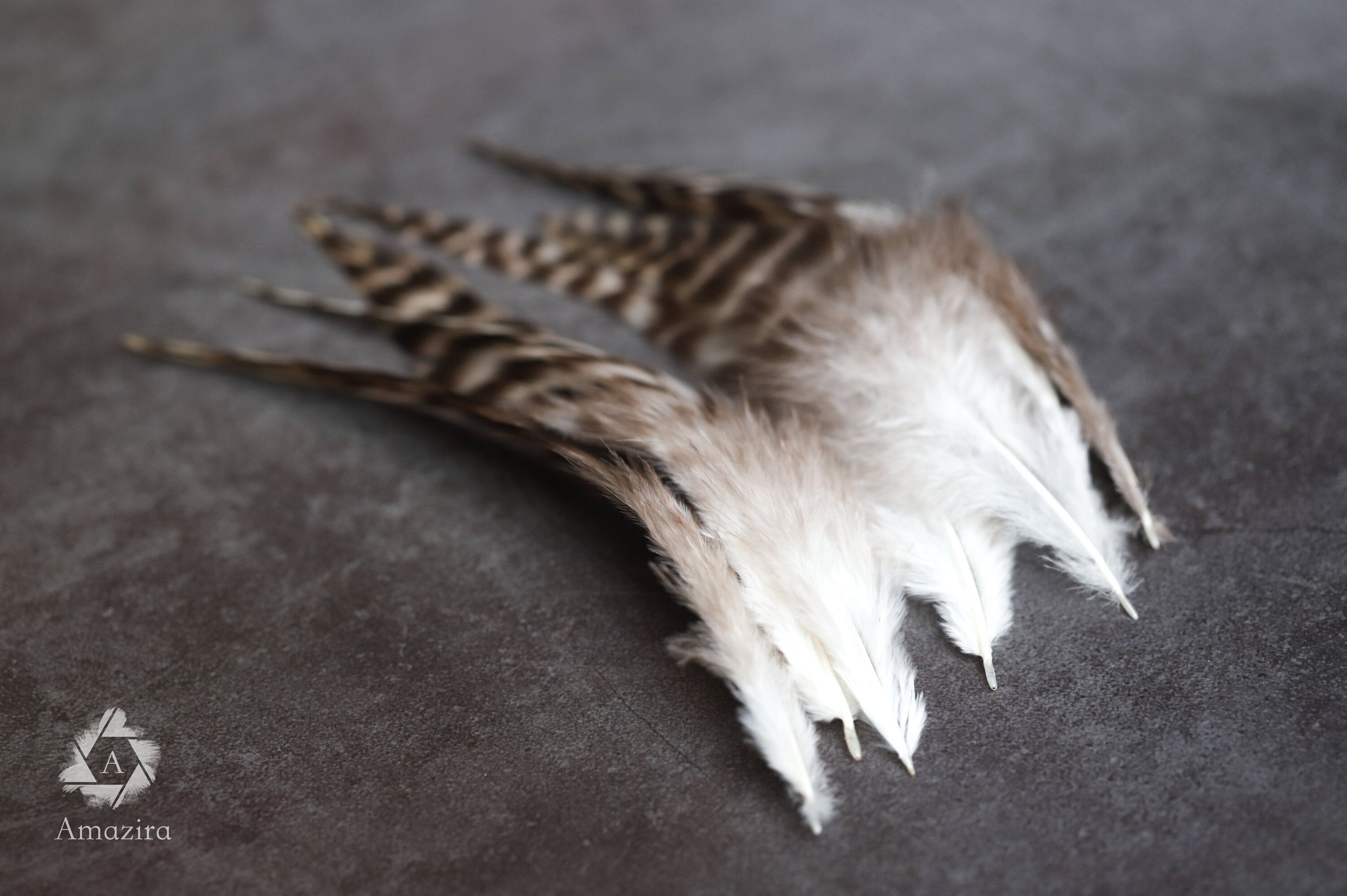 7-12 cm 3-5 inches Natural grizzly bulk feathers