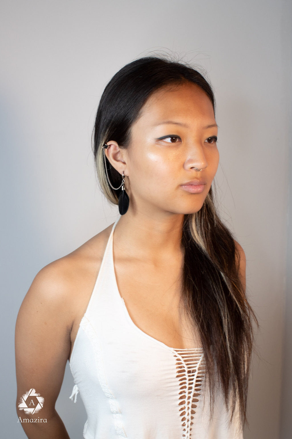 Cuff link chain feather black earring