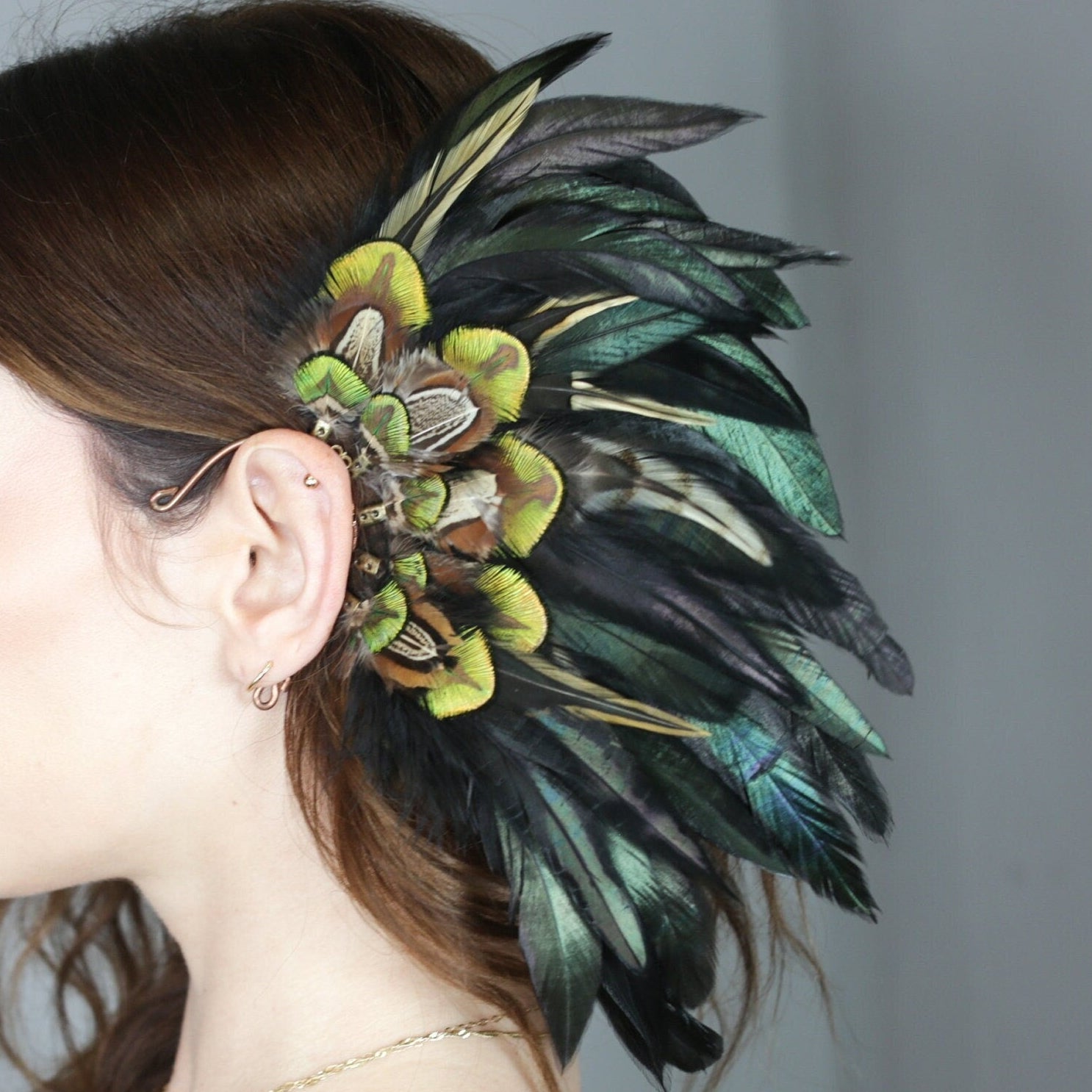 Black headdress, wedding hair