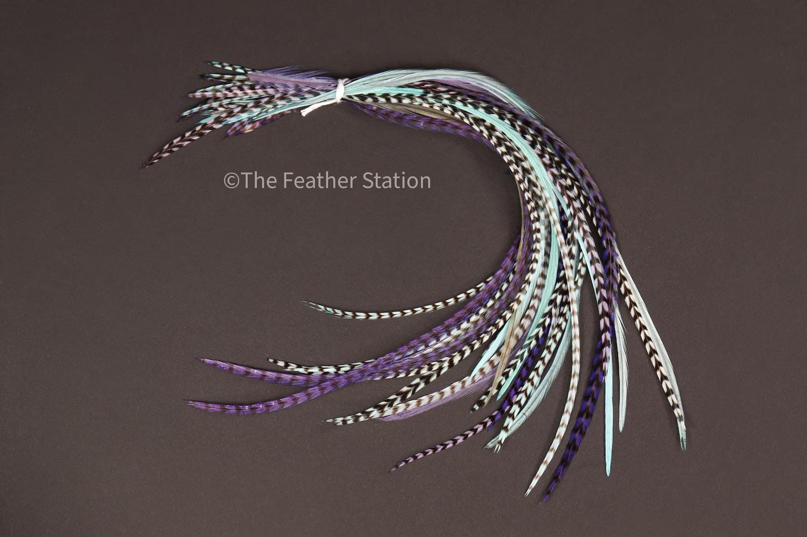 5 Hair Feather Extension Kit 20-25 cm / 9-11'' Purple and Blue colourful stripped feathers, Cute mermaid turquoise marine hair accessories