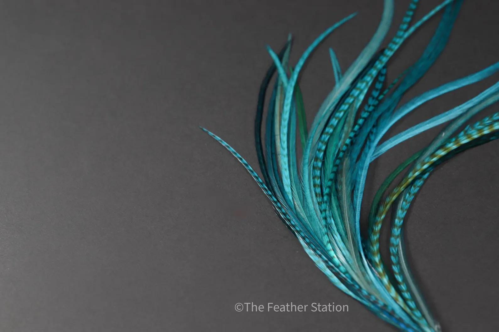 Lagoon blue, Feather Hair Extension Kit 20-25cm / 9-11''