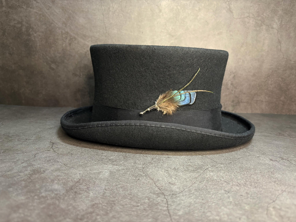 Elegant iridescent blue brooch