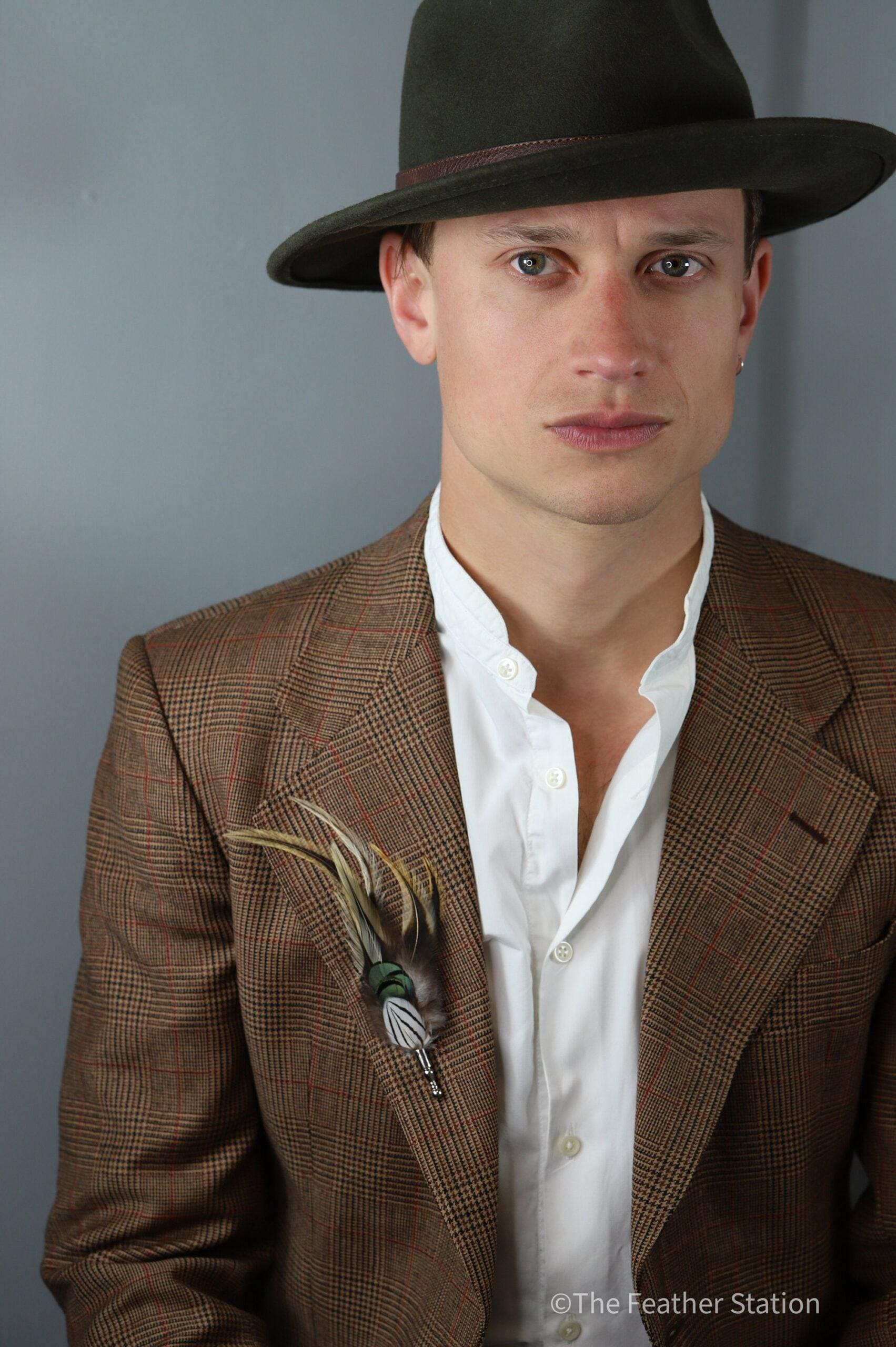 Handmade natural golden tip feather hat pin