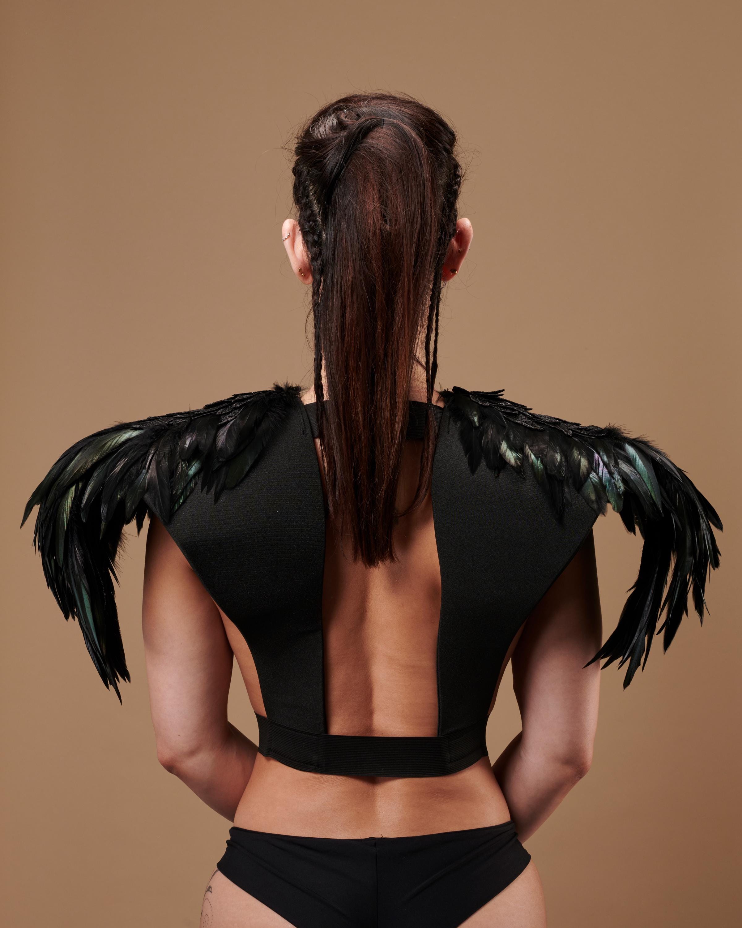 Black feather pauldron, shoulder cape, Fantasy dark wings, post-apocalyptic costume